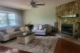 108 Hilltop Cir, Stockbridge, GA 30281 - Photo 4