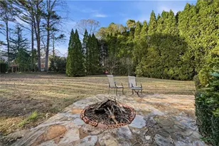 106 Village Ct, Woodstock, GA 30188 - Photo 8