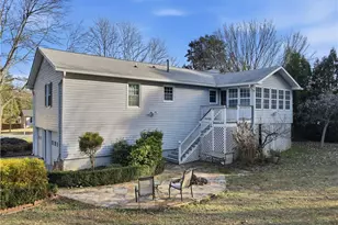 106 Village Ct, Woodstock, GA 30188 - Photo 4