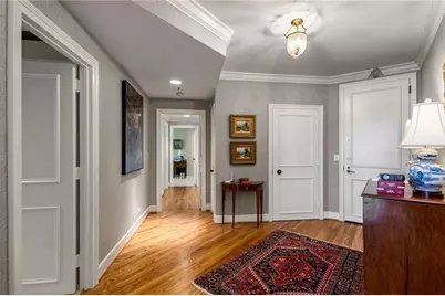 2660 Peachtree Road NW #16F, Atlanta, GA 30305 - Photo 2
