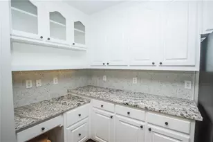 1426 Brighton Pl, Loganville, GA 30052 - Photo 12