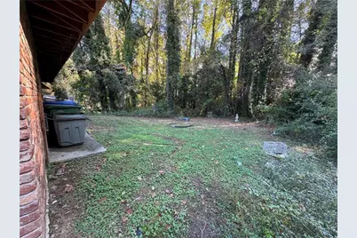 3598 Ingledale Drive SW, Atlanta, GA 30331 - Photo 18