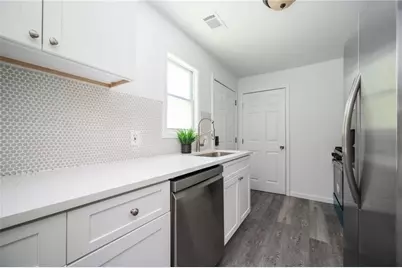 2026 Lisbon Drive SW, Atlanta, GA 30310 - Photo 16