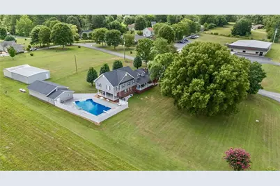 114 Belwood Drive SE, Calhoun, GA 30701 - Photo 12