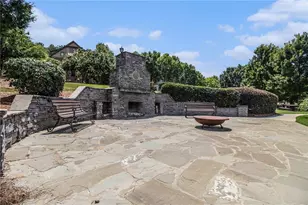 1647 Dupont Commons Dr NW, Atlanta, GA 30318 - Photo 34