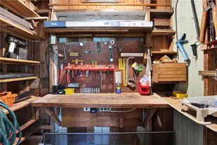 1105 E Derenne Dr, Savannah, GA 31406 - Photo 38