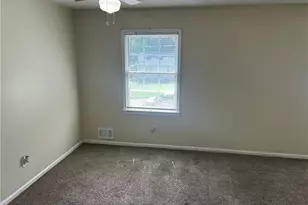 2128 Tiffany Ln, Lithonia, GA 30058 - Photo 8