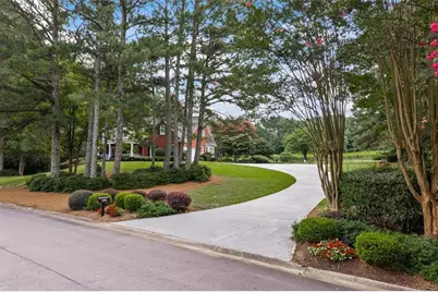 1292 Green Turf Drive, Snellville, GA 30078 - Photo 4