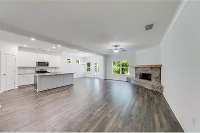 411 Elwyn Barrett Road, Jefferson, GA 30549 - Photo 6