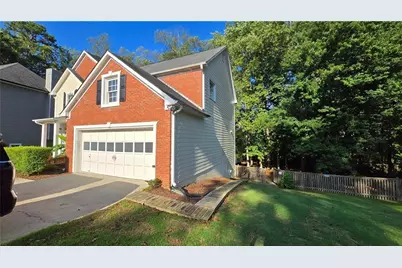 1622 Branch Creek Cove, Lawrenceville, GA 30043 - Photo 4