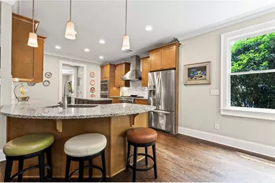 2292 Pembrook Place NE, Atlanta, GA 30324 - Photo 10