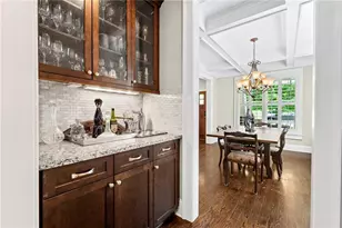 2292 Pembrook Pl NE, Atlanta, GA 30324 - Photo 14