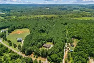 166 Freedom Ln, Commerce, GA 30530 - Photo 2