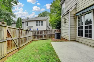 1413 Bellsmith Dr, Roswell, GA 30076 - Photo 32