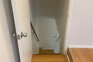 398 Prince of Wales, Stone Mountain, GA 30083 - Photo 4