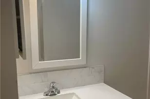 398 Prince of Wales, Stone Mountain, GA 30083 - Photo 8