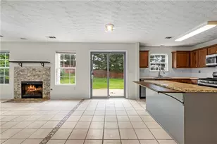 3740 Crescent Walk Ln, Suwanee, GA 30024 - Photo 16