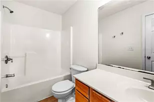 3740 Crescent Walk Ln, Suwanee, GA 30024 - Photo 34