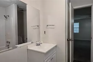 1008 Pine Tree Trail, Atlanta, GA 30349 - Photo 22