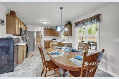 5309 Rushing Creek Way Way, Flowery Branch, GA 30542 - Photo 16