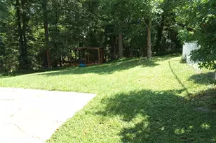 6181 Shallow Wood Ln, Douglasville, GA 30135 - Photo 4