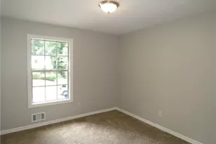 467 Pineburr Ln, Stone Mountain, GA 30087 - Photo 12