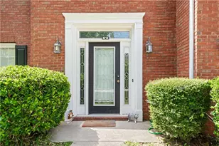 877 Dunlin Fields Dr, Lawrenceville, GA 30044 - Photo 4