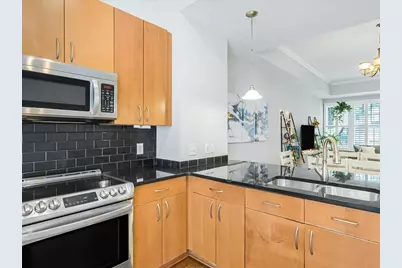 710 Cosmopolitan Drive NE #710, Atlanta, GA 30324 - Photo 14