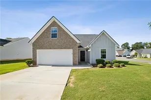 112 W Lexington Ave, Griffin, GA 30223 - Photo 1