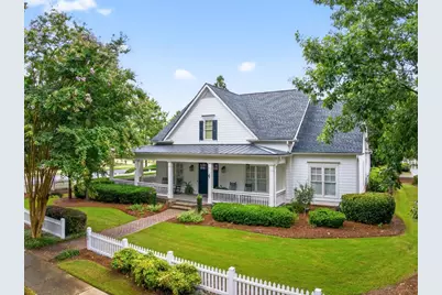 300 Horseshoe Bend, Statham, GA 30666 - Photo 1