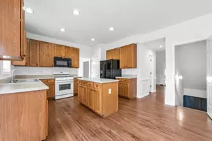 532 Autumn Shore Dr, Lawrenceville, GA 30044 - Photo 10