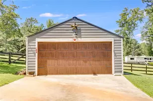 2492 Oak Grove Church Rd, Carrollton, GA 30117 - Photo 30