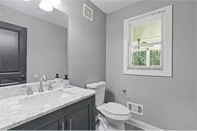 742 Mountain View Drive, Stone Mountain, GA 30083 - Photo 16