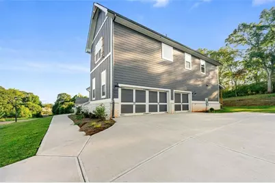 204 Races Road, Hoschton, GA 30548 - Photo 4