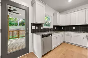 204 Races Rd, Hoschton, GA 30548 - Photo 16