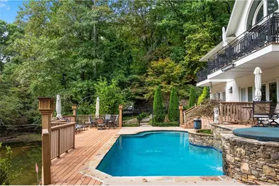 955 E Lake Drive, Gainesville, GA 30506 - Photo 12