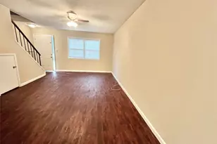 100 Chalfont Dr, Athens, GA 30606 - Photo 4