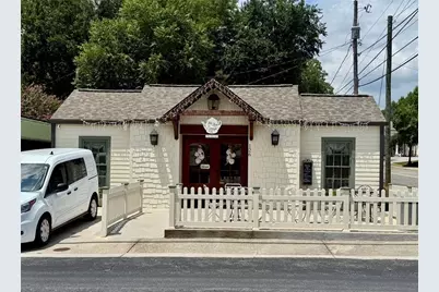 126 W Highland Avenue, Monroe, GA 30655 - Photo 1