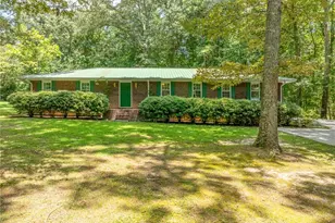 192 Saxon Ct, Canton, GA 30114 - Photo 2
