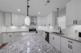 1063 Chapman Ln, Stone Mountain, GA 30088 - Photo 10