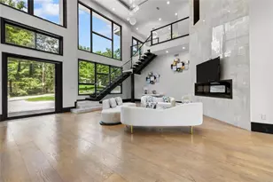 2401 Greenglade Rd NE, Atlanta, GA 30345 - Photo 8