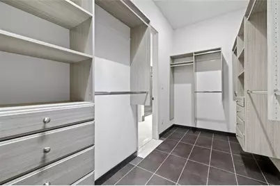 2401 Greenglade Road NE, Atlanta, GA 30345 - Photo 32