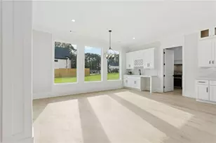 1090 Larosa Dr, Lawrenceville, GA 30043 - Photo 12