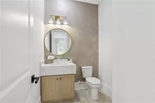 1090 Larosa Dr, Lawrenceville, GA 30043 - Photo 22