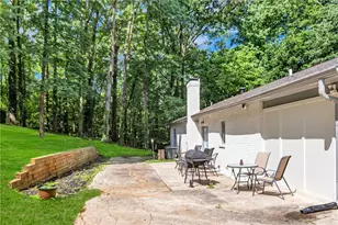 2418 Bolling Brook Dr, Atlanta, GA 30311 - Photo 36