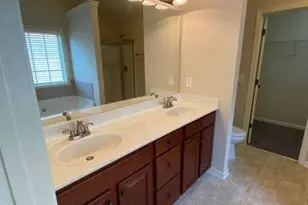 1339 Avalon Creek Rd, Sugar Hill, GA 30518 - Photo 10