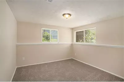 2039 Raintree, Lithonia, GA 30058 - Photo 8