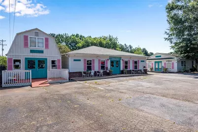 8024 E Cherokee Drive, Canton, GA 30115 - Photo 4