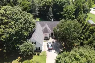 633 Skyland Dr, Winder, GA 30680 - Photo 1