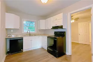 2744 Fairlane Dr SE, Atlanta, GA 30354 - Photo 8